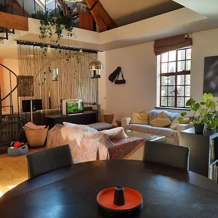 Ruime Woning In Het Voormalig Karmel Klooster Van Egmond * Egmond aan den Hoef