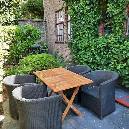 Apartment Ruime Woning In Het Voormalig Karmel Klooster Van Egmond