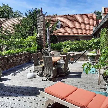 Ruime Woning In Het Voormalig Karmel Klooster Van Egmond